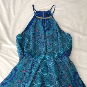 Feminine blue/green dress